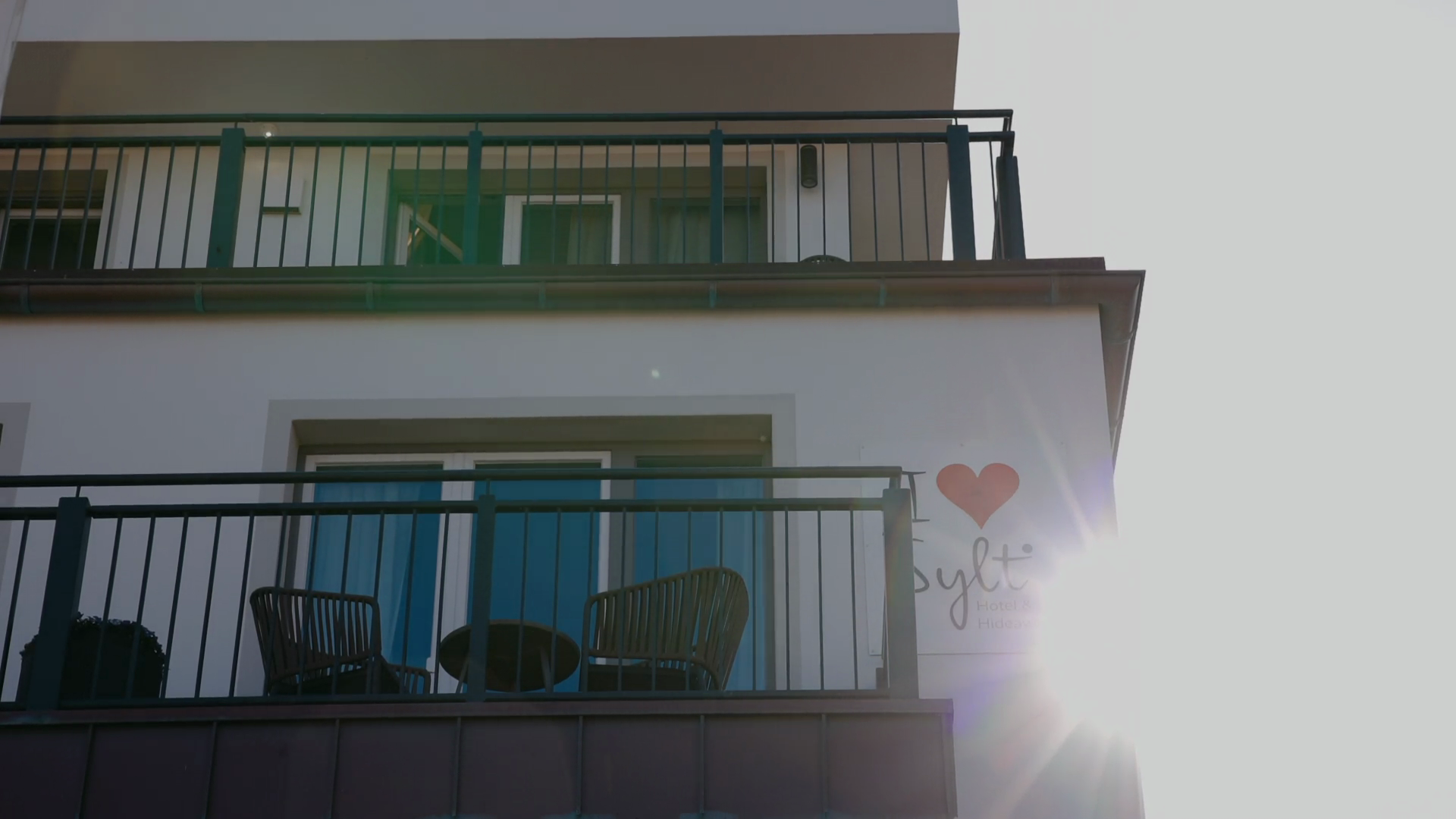 "Entdecken Sie das I LOVE SYLT Hotel & Hideaways: Ihr Traumurlaub auf Sylt!"