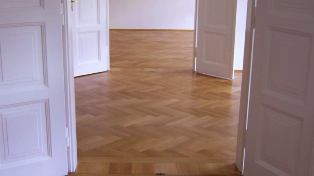 "Ästhetikboden Petersen GmbH: Hochwertige Bodenbeläge in München Ludwigsvorstadt-Isarvorstadt"